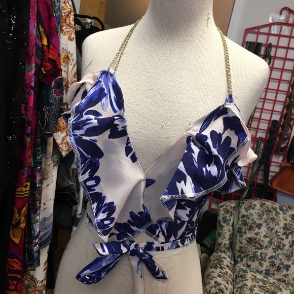 Floral print blouse with chain straps - Picture 1 of 8